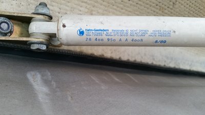 20180930_175937.jpg (4.16 MiB) 20052 mal betrachtet Gasdruckdämpfer Angaben