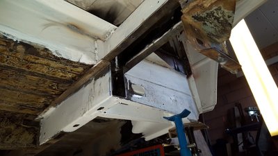 20160413_141723.jpg (181.29 KiB) 12556 mal betrachtet Länksträger Fahrerseite rausgeschnitten.<br />Blick vom VA-Diff Richtung Radkasten.