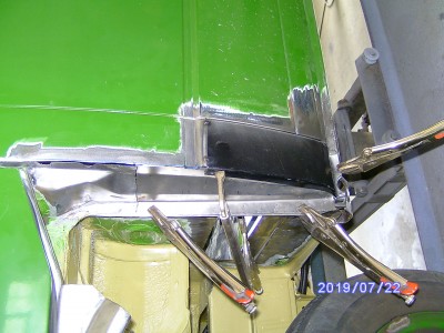 7 B-Säule von außen