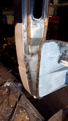 B-Säule oben stirnseitiges Blech verschliffen