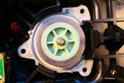 Tachogenerator Magnet.JPG